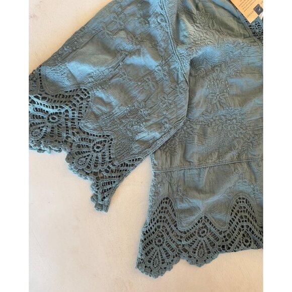 Democracy NWT Dusty Blue Cotton Embroidered Sz M Cottage Blouse Crocheted Lace - Picture 15 of 15